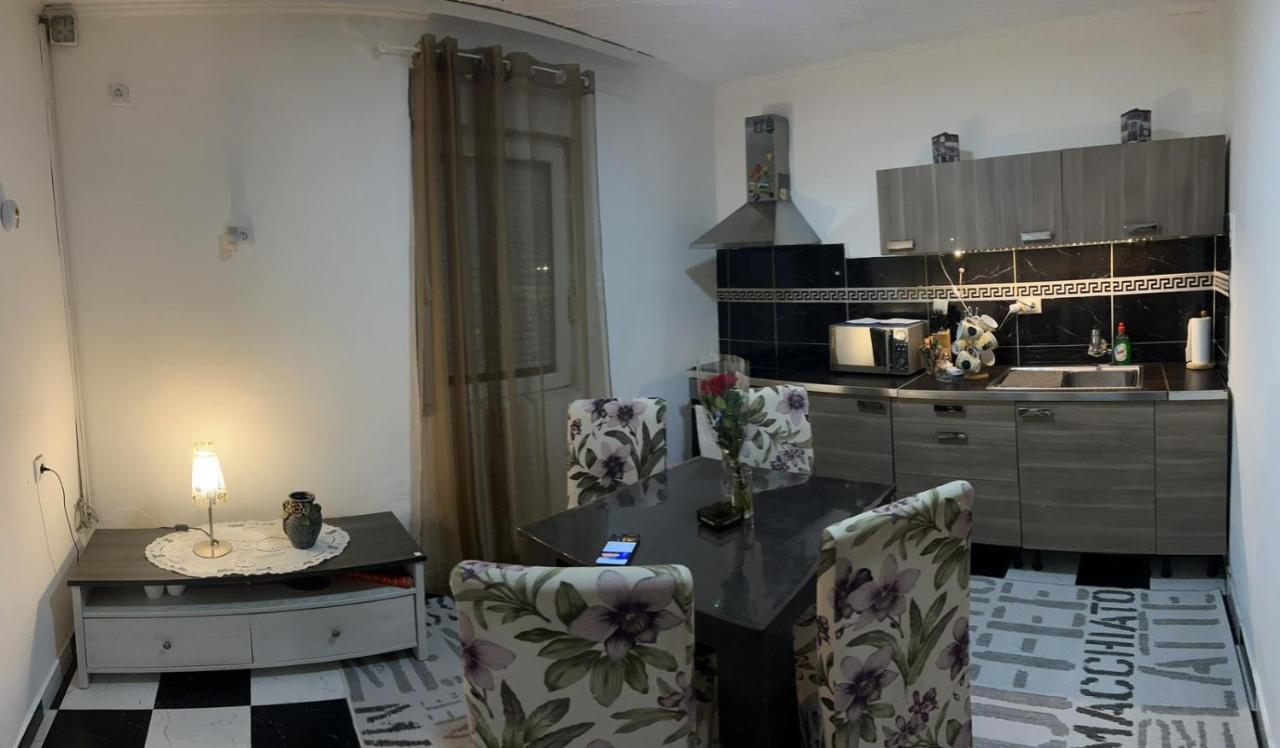 Appartamento Bojana12 Bačka Palanka Esterno foto