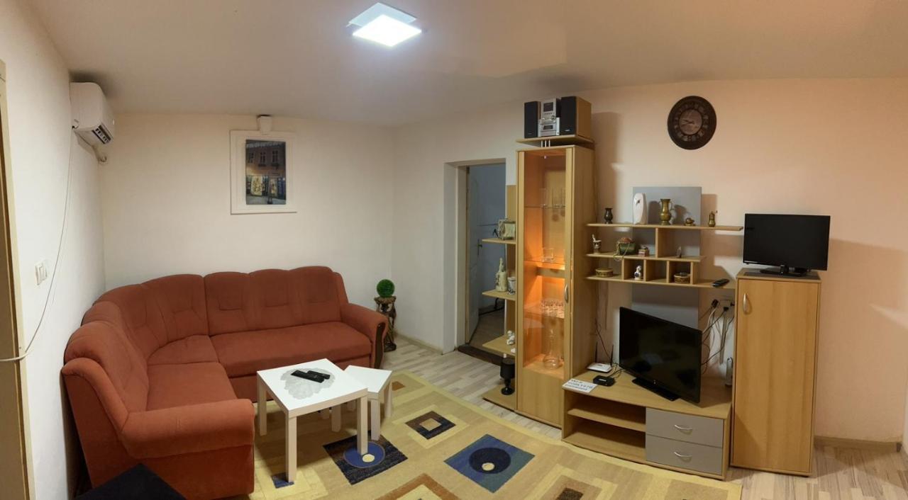 Appartamento Bojana12 Bačka Palanka Esterno foto